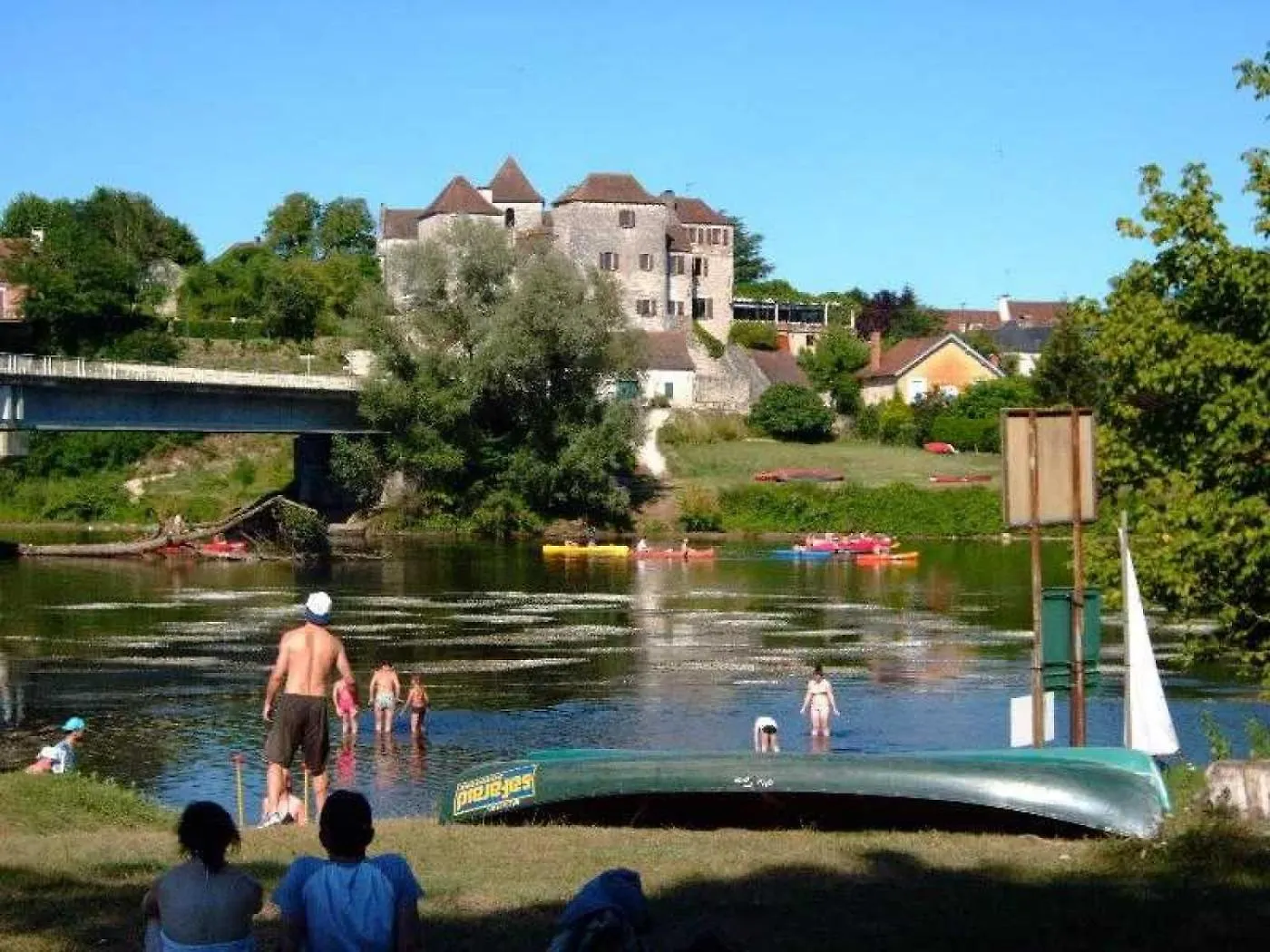 مكان تخييم Camping 2 Etoiles - Piscine - Ccab0If Saint-Sozy